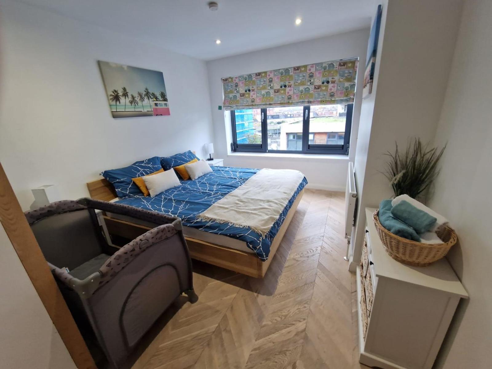 Cosy 1 Bedroom Apartment With Balcony Near Chiswick London Exterior foto